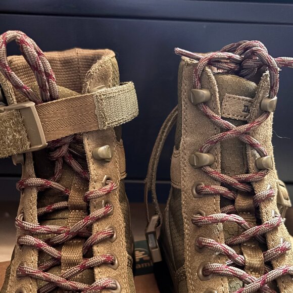 Dr Martens | COMBS TECH Utility Panel Lace Boots Khaki Green US w 7 | EU 38 UK5 - Picture 2 of 11